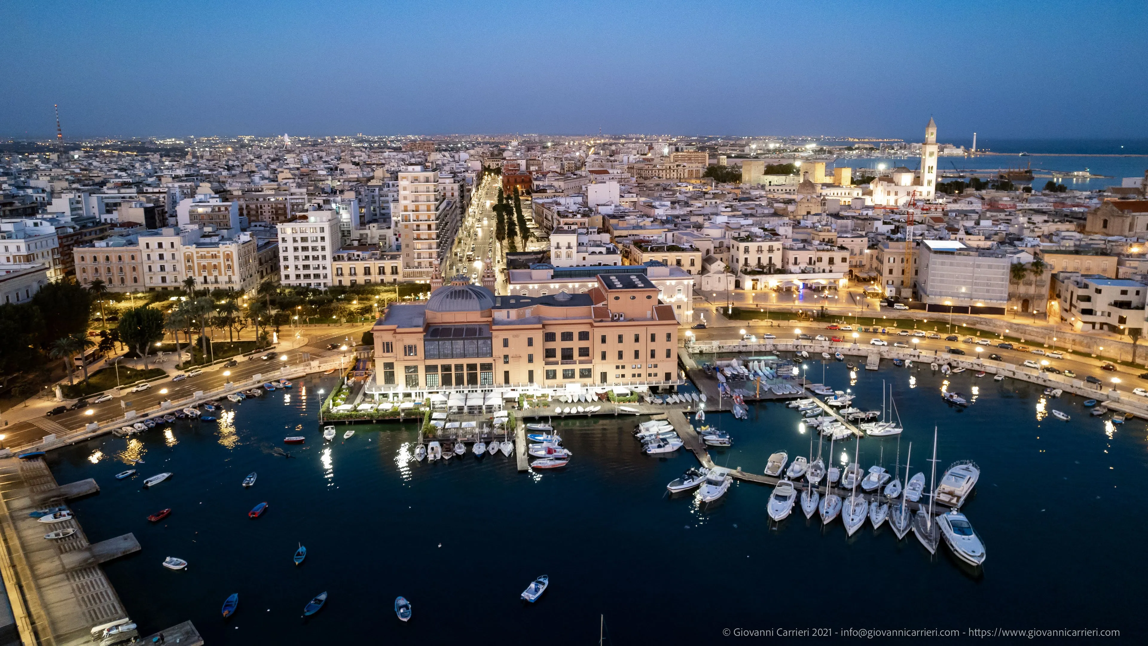 Vittorio Emanuele II street, Bari