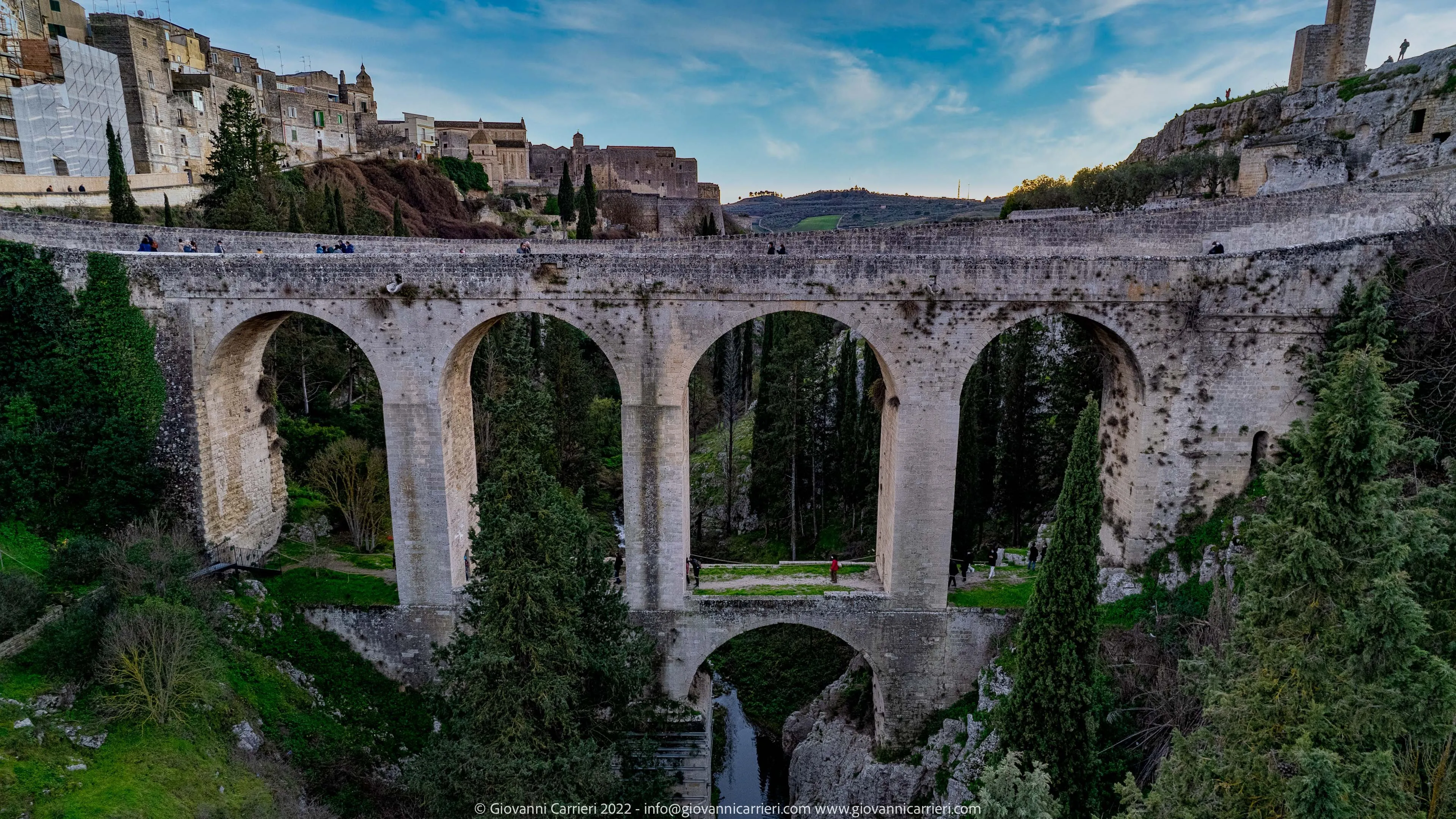 Aqueduct bridge over the Gravina stream