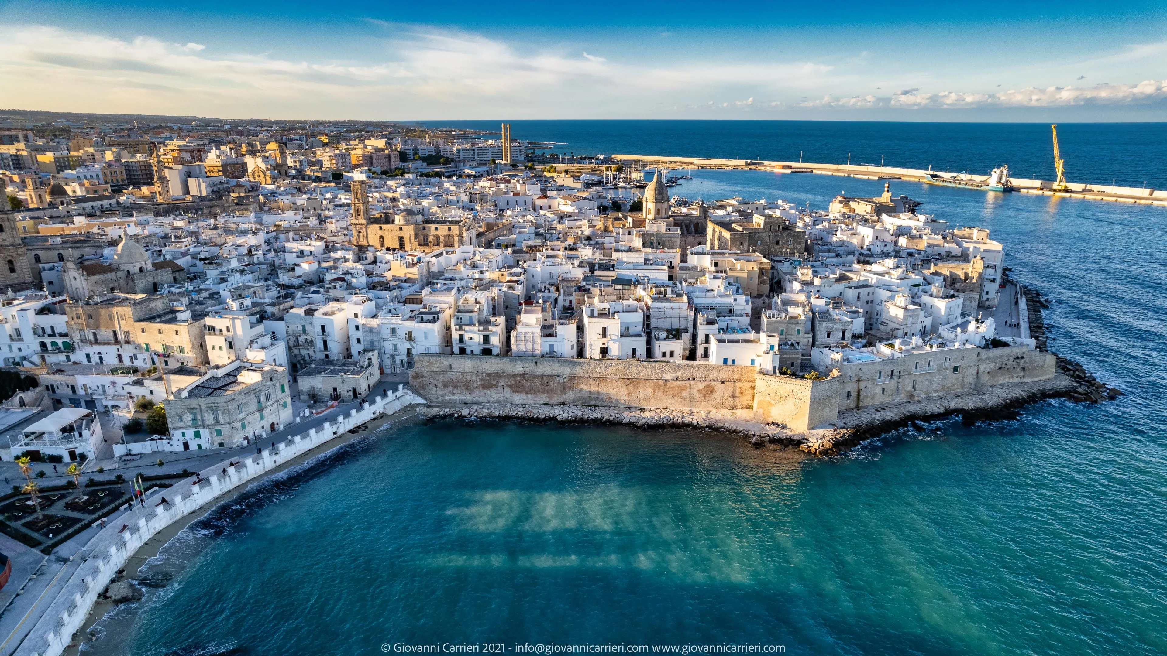 Cala Porta Vecchia seen from above, Monopoli