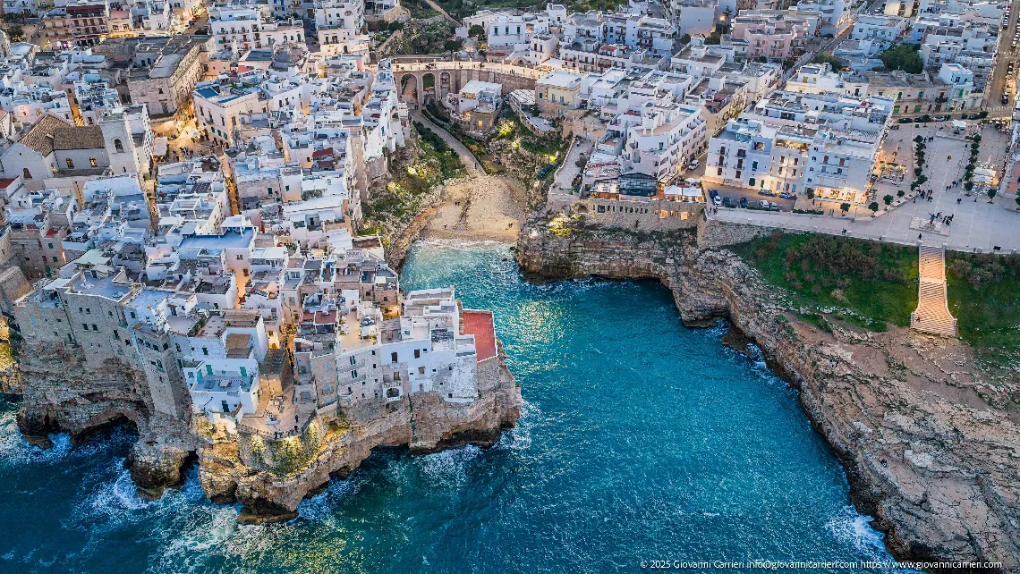 Panorama di Polignano: Modugno, Scalinata, Ponte e Bastione