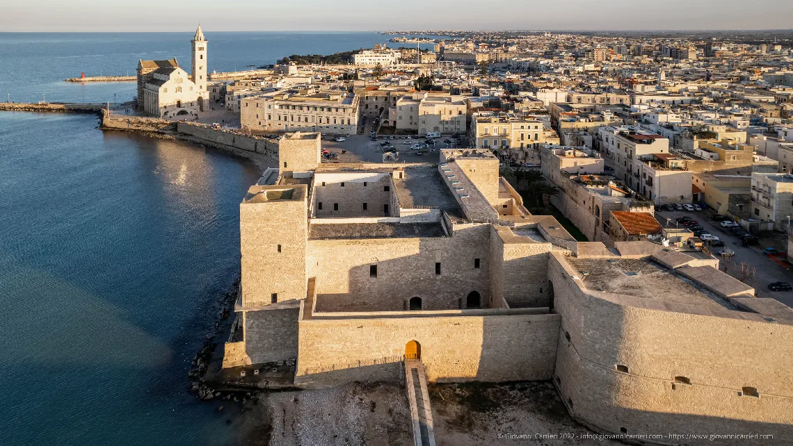 Trani, il castello e la basilica