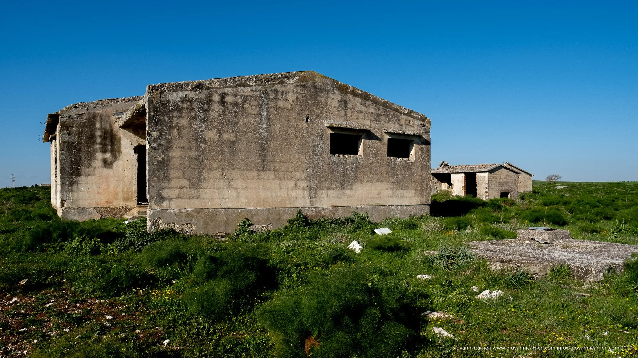 Casa colonica abbandonata della riforma agraria