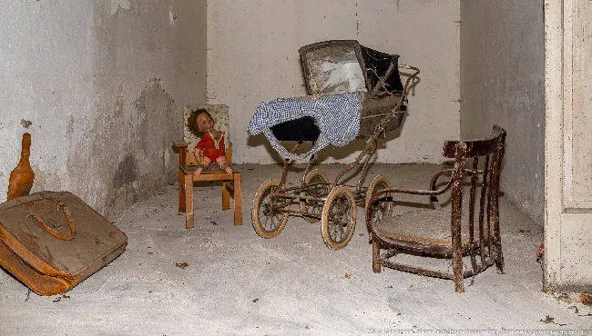 An installation in a ruin