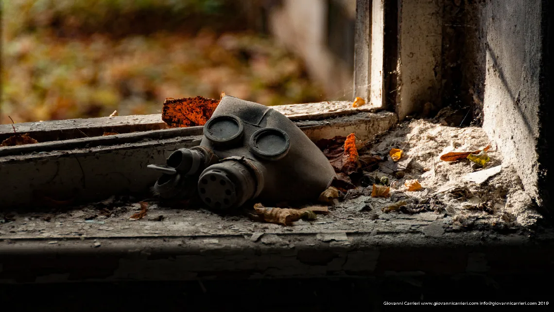 Abandoned antigas mask