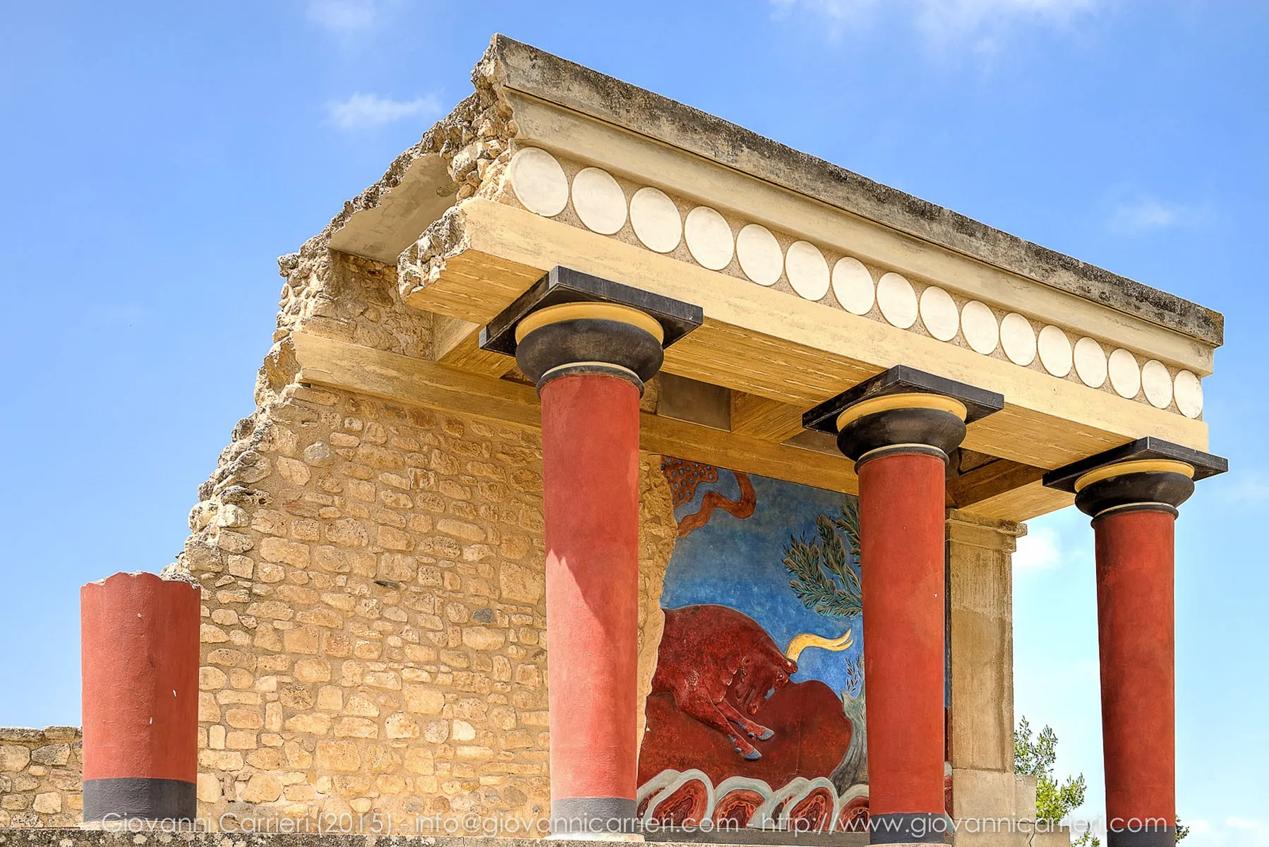 Cnosso: la scena della lotta con il toro (Taurocatapsia)