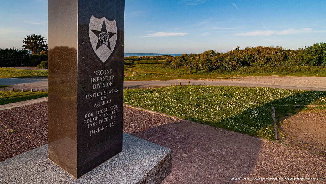 Il monumento commemorativo della Seconda Divisione di Fanteria Americana