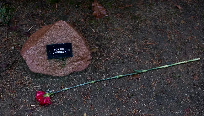 Commemorative plaque along the "road to heaven" in the Sobibór wood