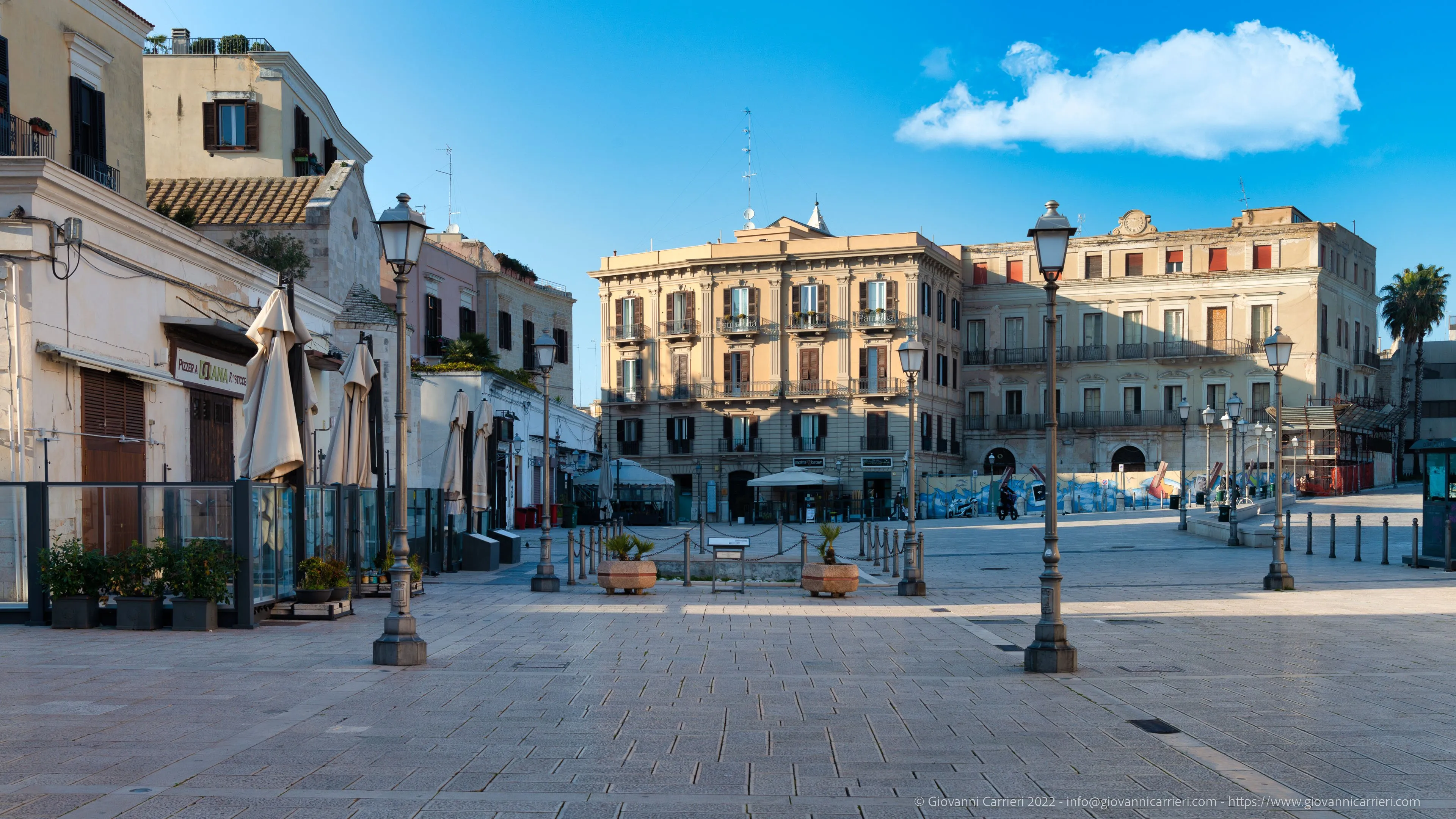 Ferrarese square at sunrise, Bari