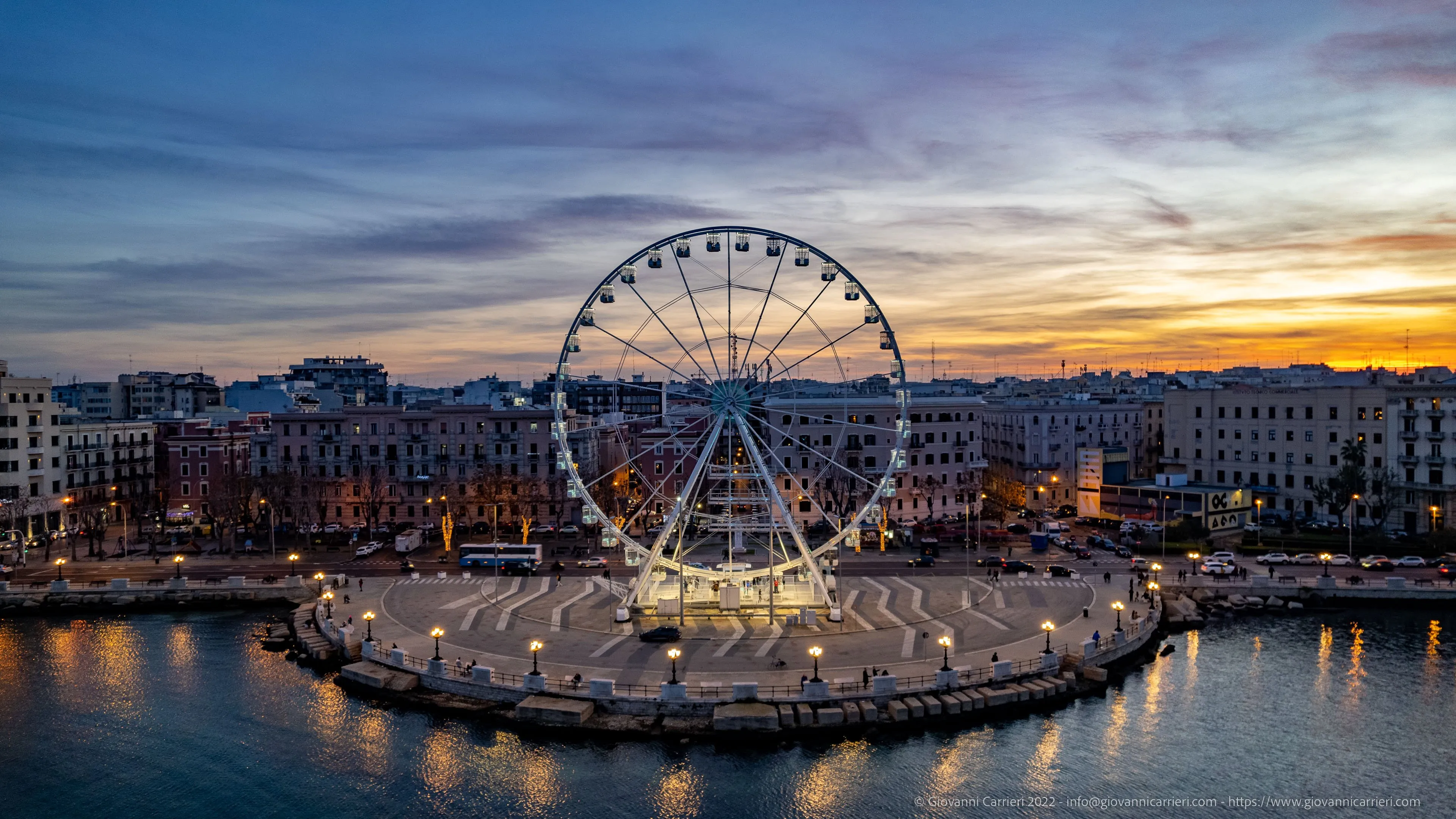largo Giannella e la ruota panoramica