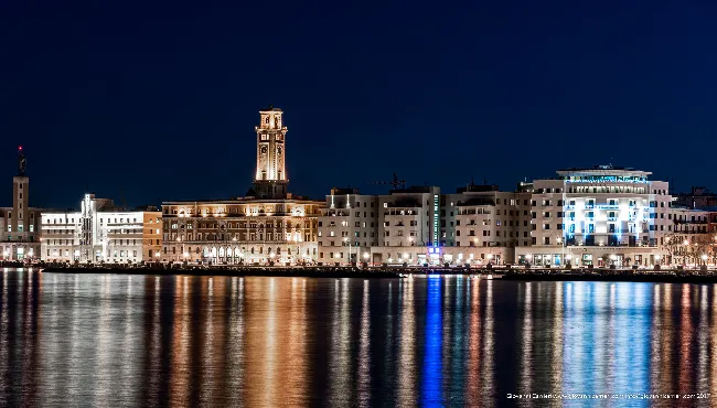 Bari vista dal molo di Sant'Antonio