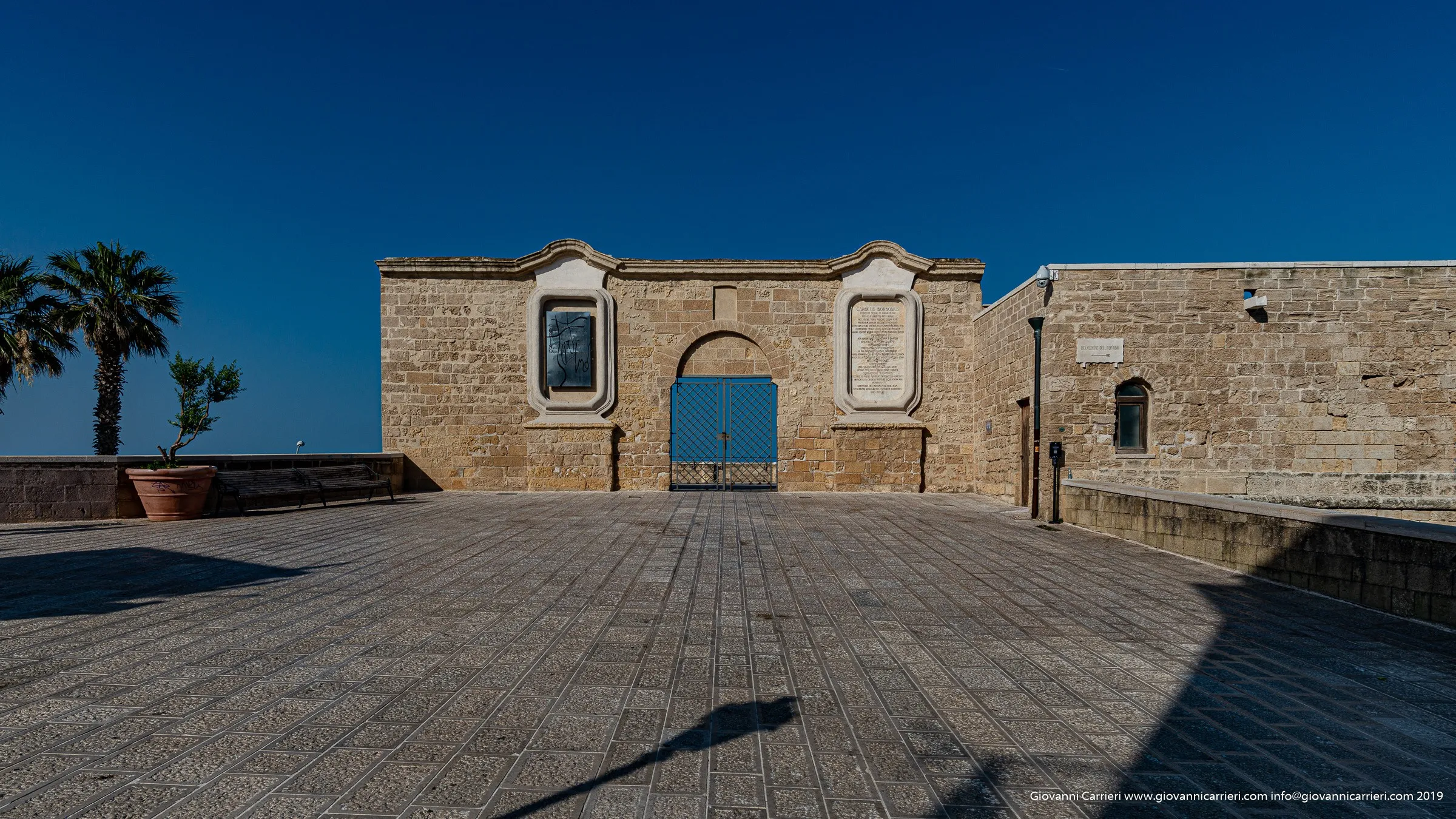 Vista frontale del Fortino di Sant'Antonio