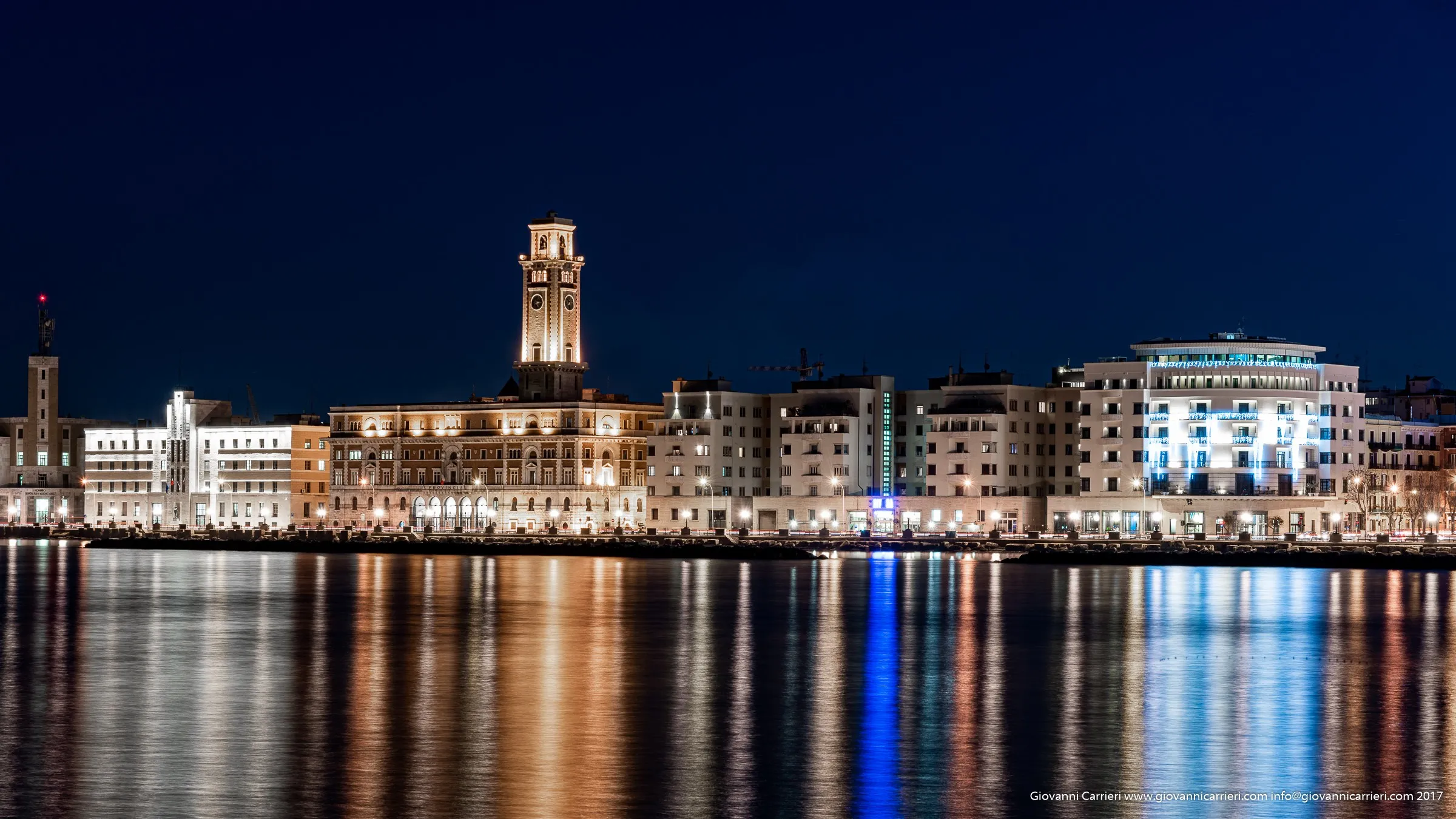 Bari vista dal molo di Sant'Antonio