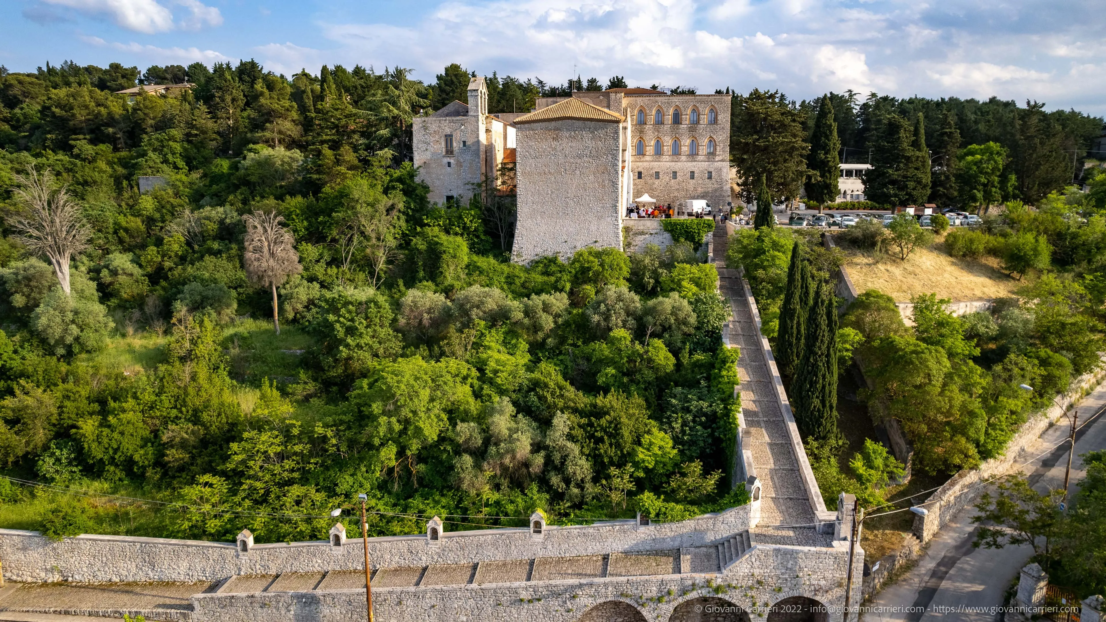 La scalinata al Santuario di Cassano delle Murge