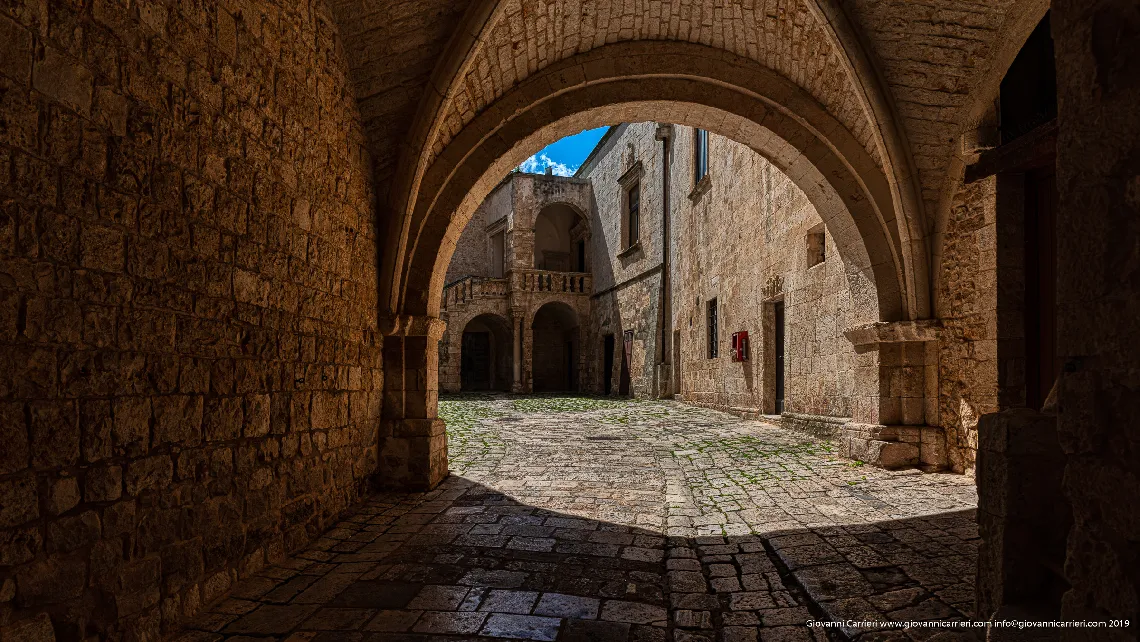 L'ingresso del Castello Ducale