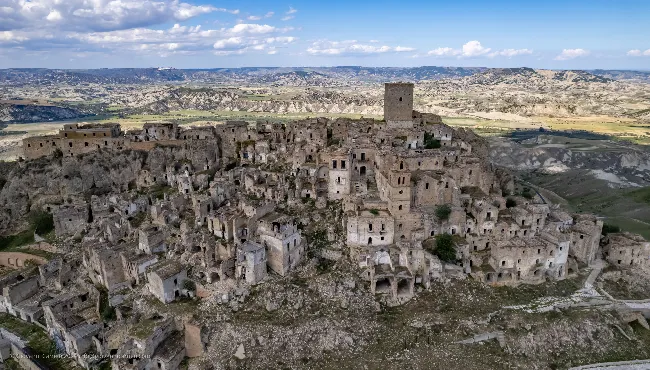 I calanchi visti da Craco