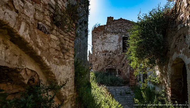 Among the streets of old Craco