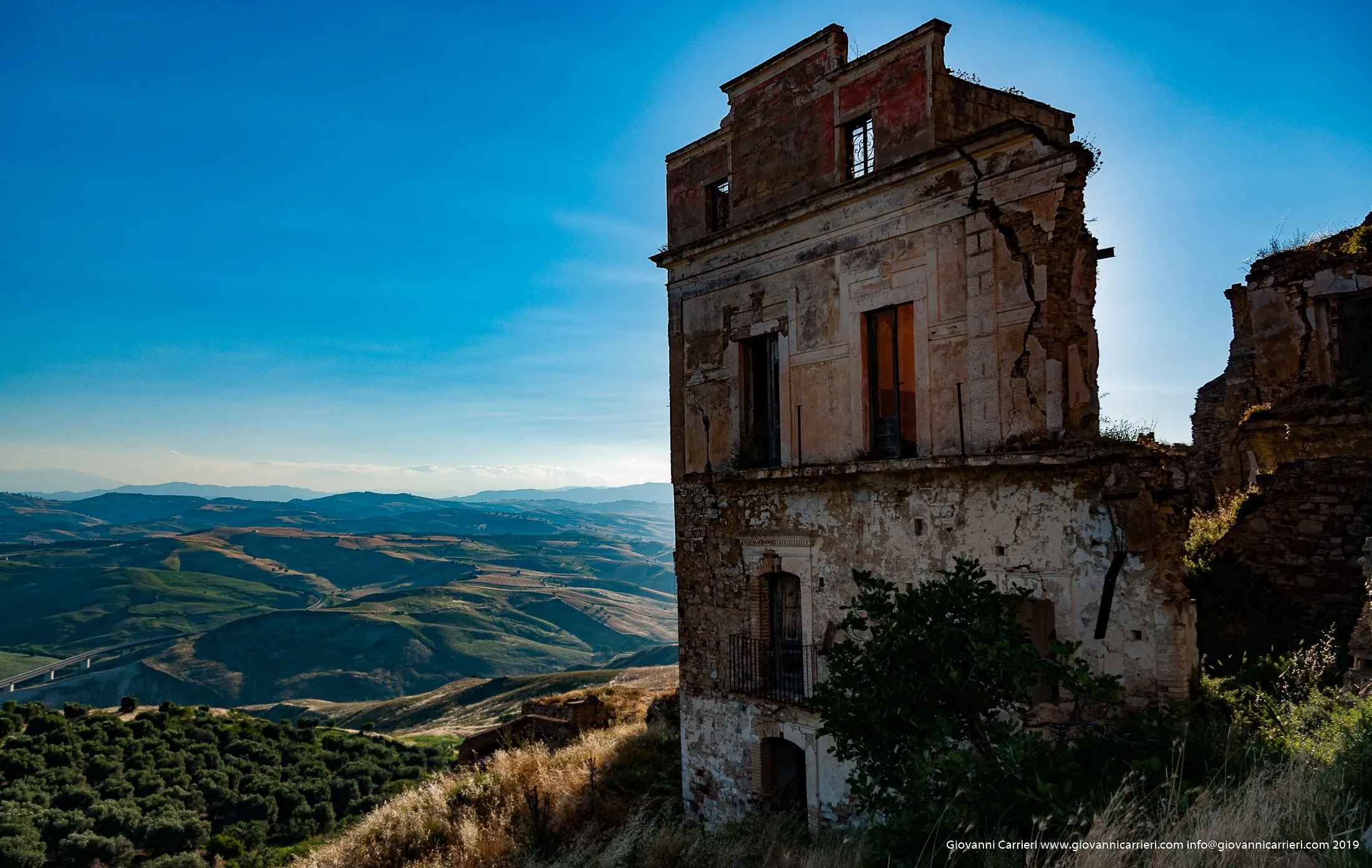 Un palazzo crollato di Craco Vecchia