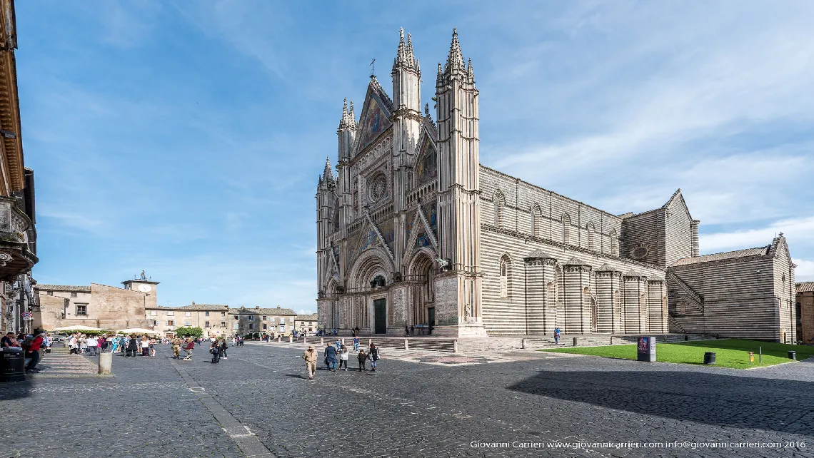 Orvieto, Piazza Duomo