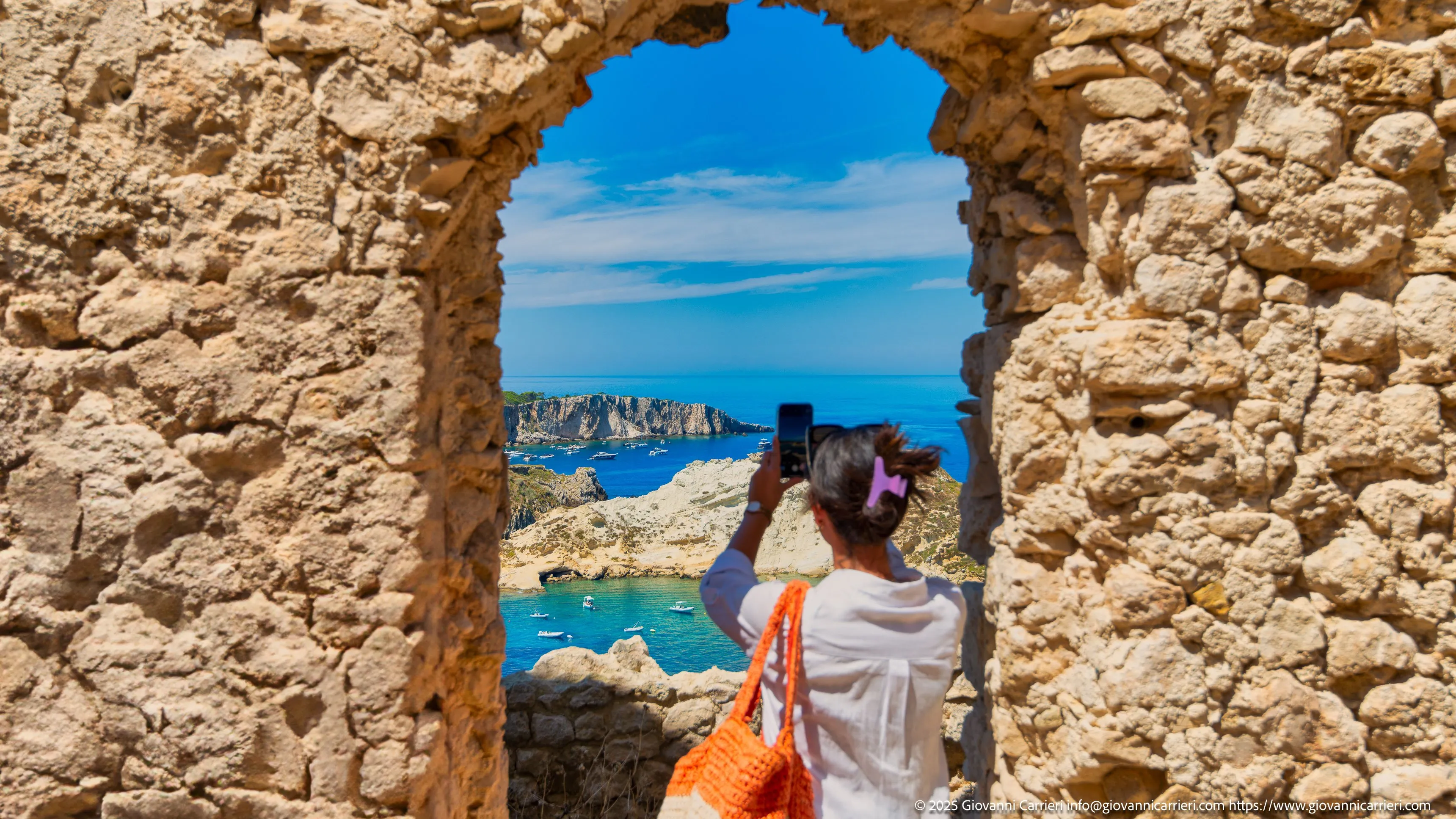 Window on the Cretaccio island