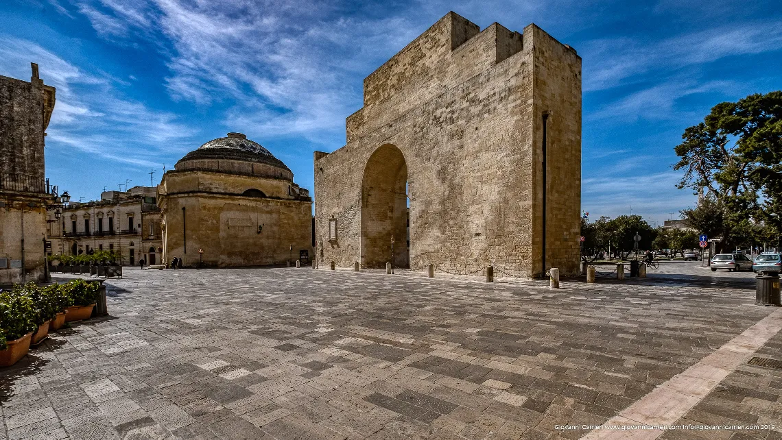 The triumphal arch of Lecce, Porta Napoli