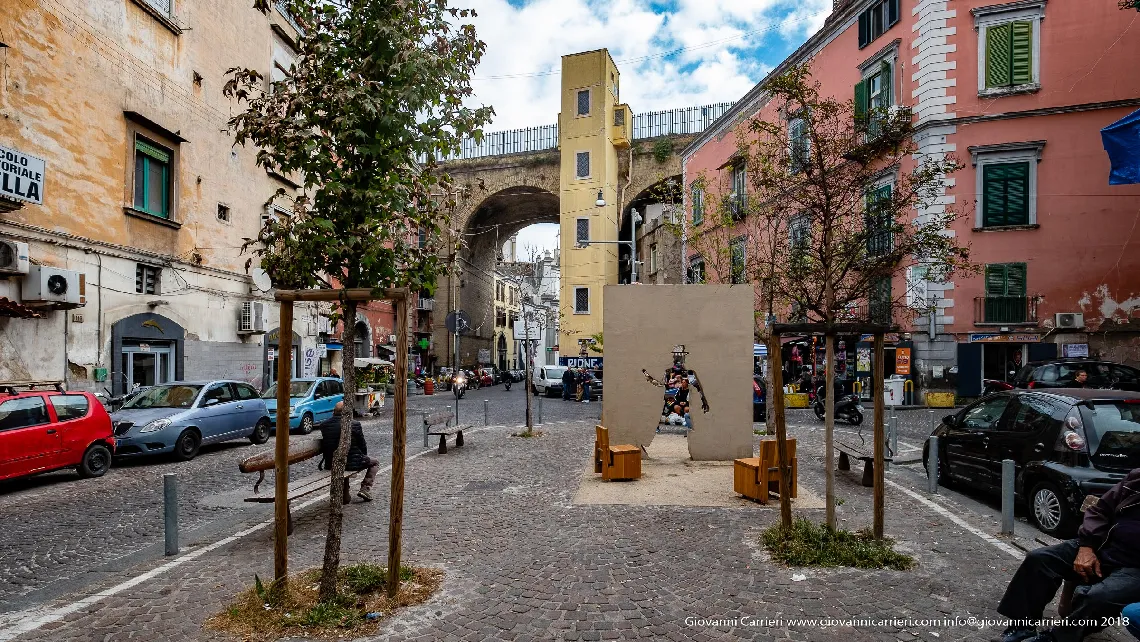 Il monumento dedicato a Totò il Principe Antonio de Curtis