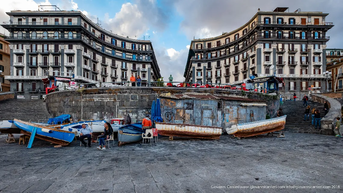 La rotonda di via Nazario Sauro, Napoli