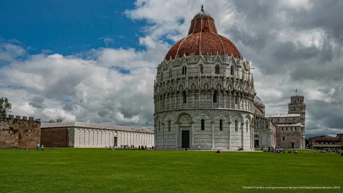 Piazza dei Miracoli - Battistero di Pisa