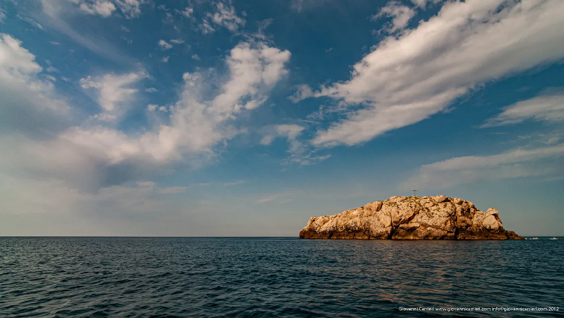 Scoglio dell'eremita - Polignano a mare