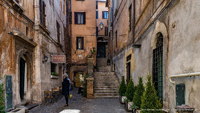 The picturesque Via di San Simone in Rome