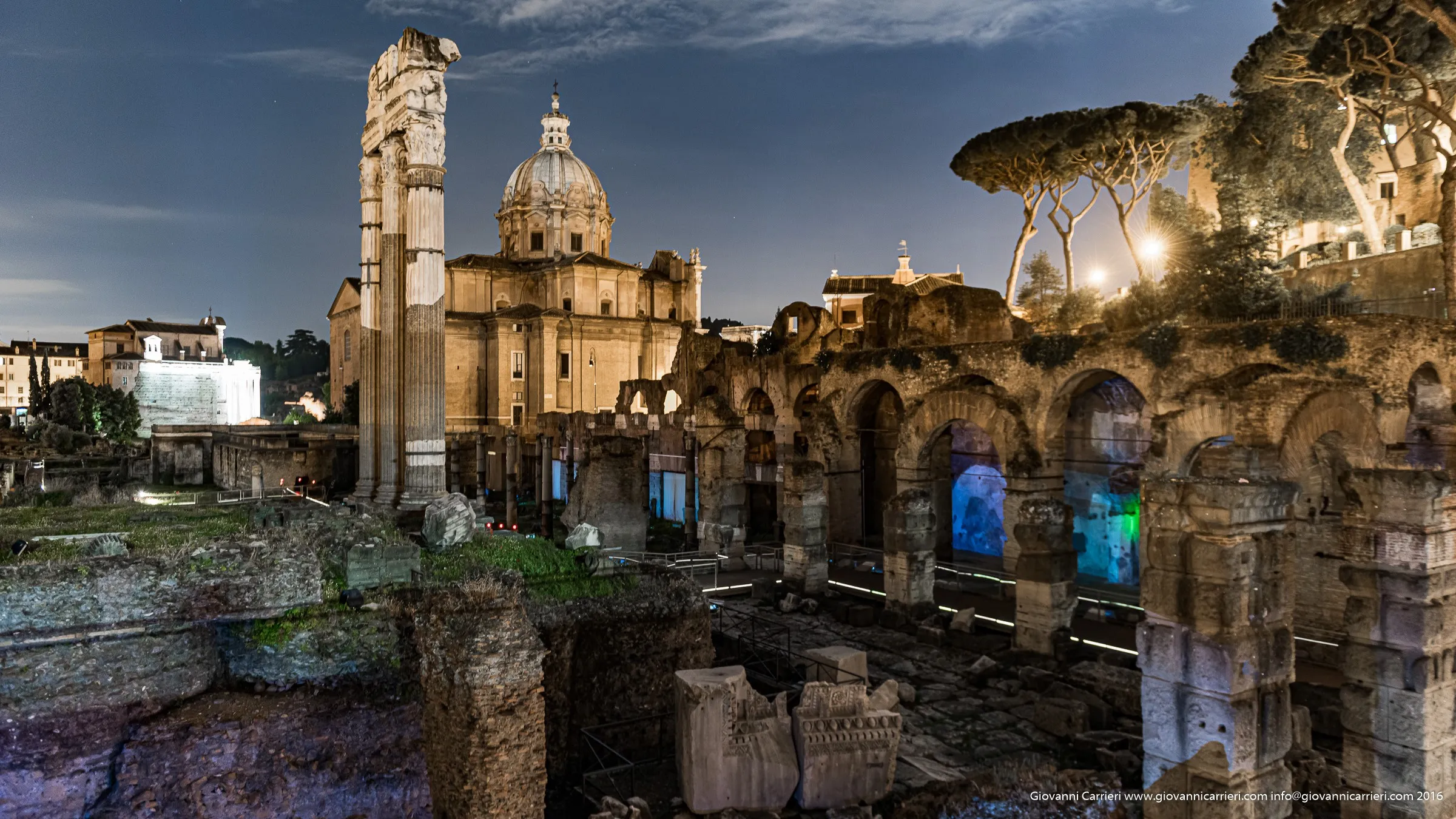 Night view of the Roman Forum