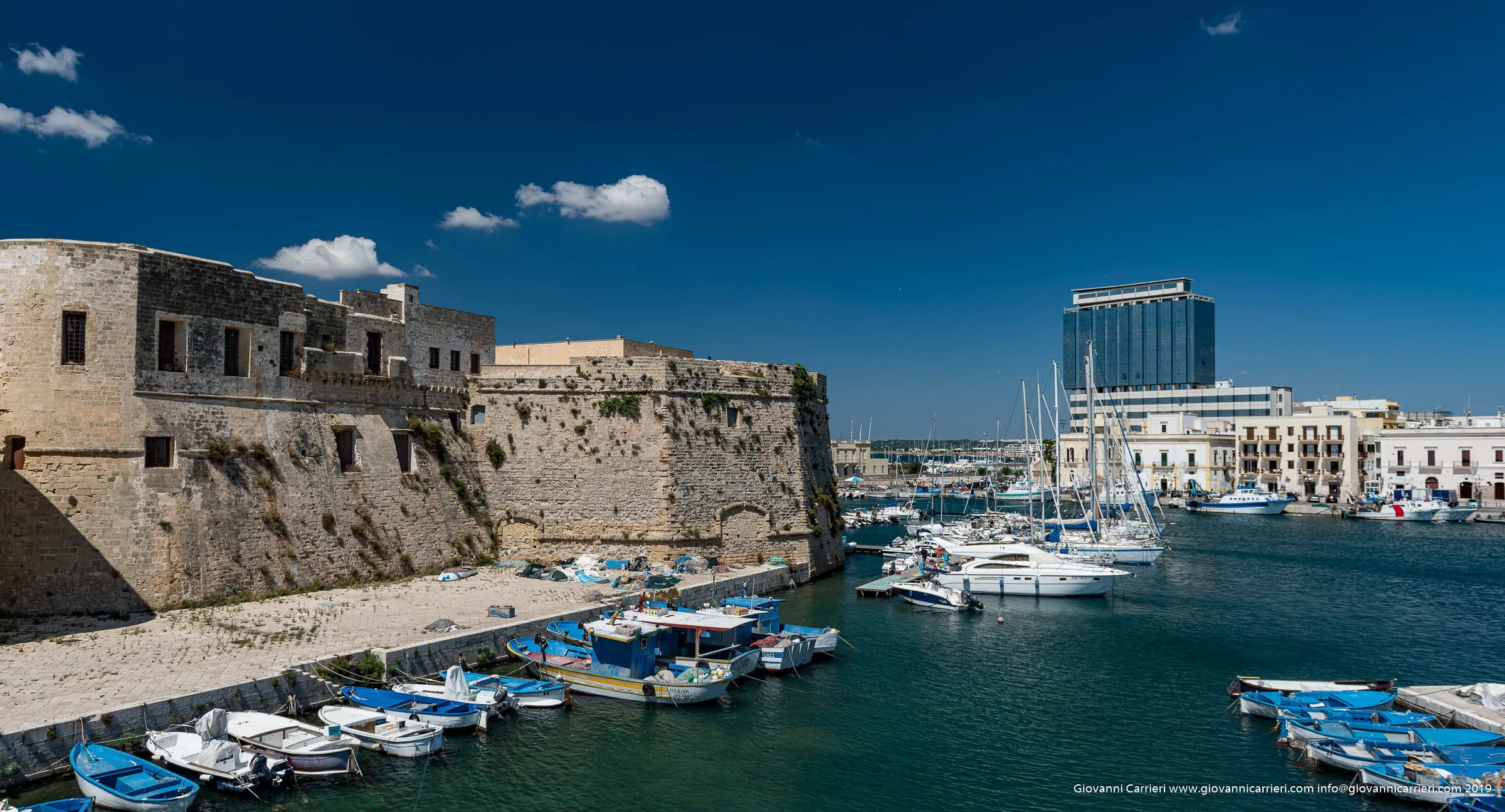 the Castle and the Skyscraper of Gallipoli