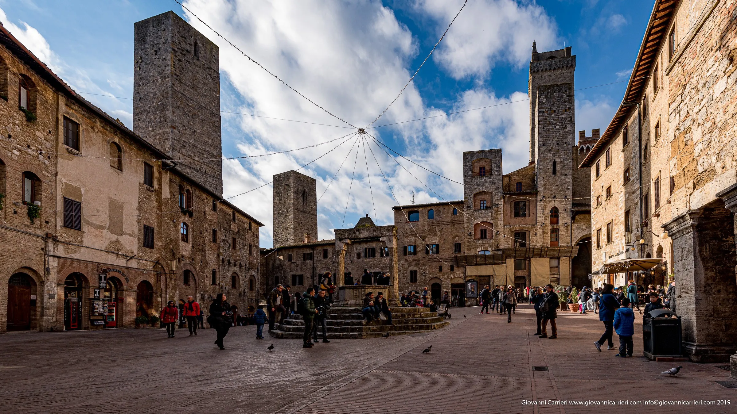 The Cisterna square, in the historical centre of San Gimignano.