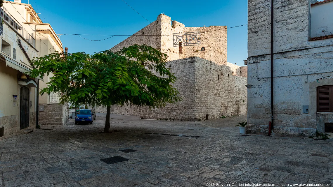 Il castello e la piazza