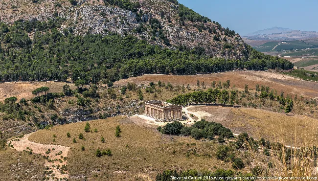 Panoramic view of Segesta temple