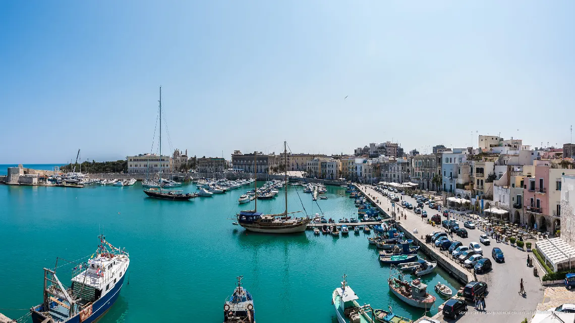 Overview of the port of Trani