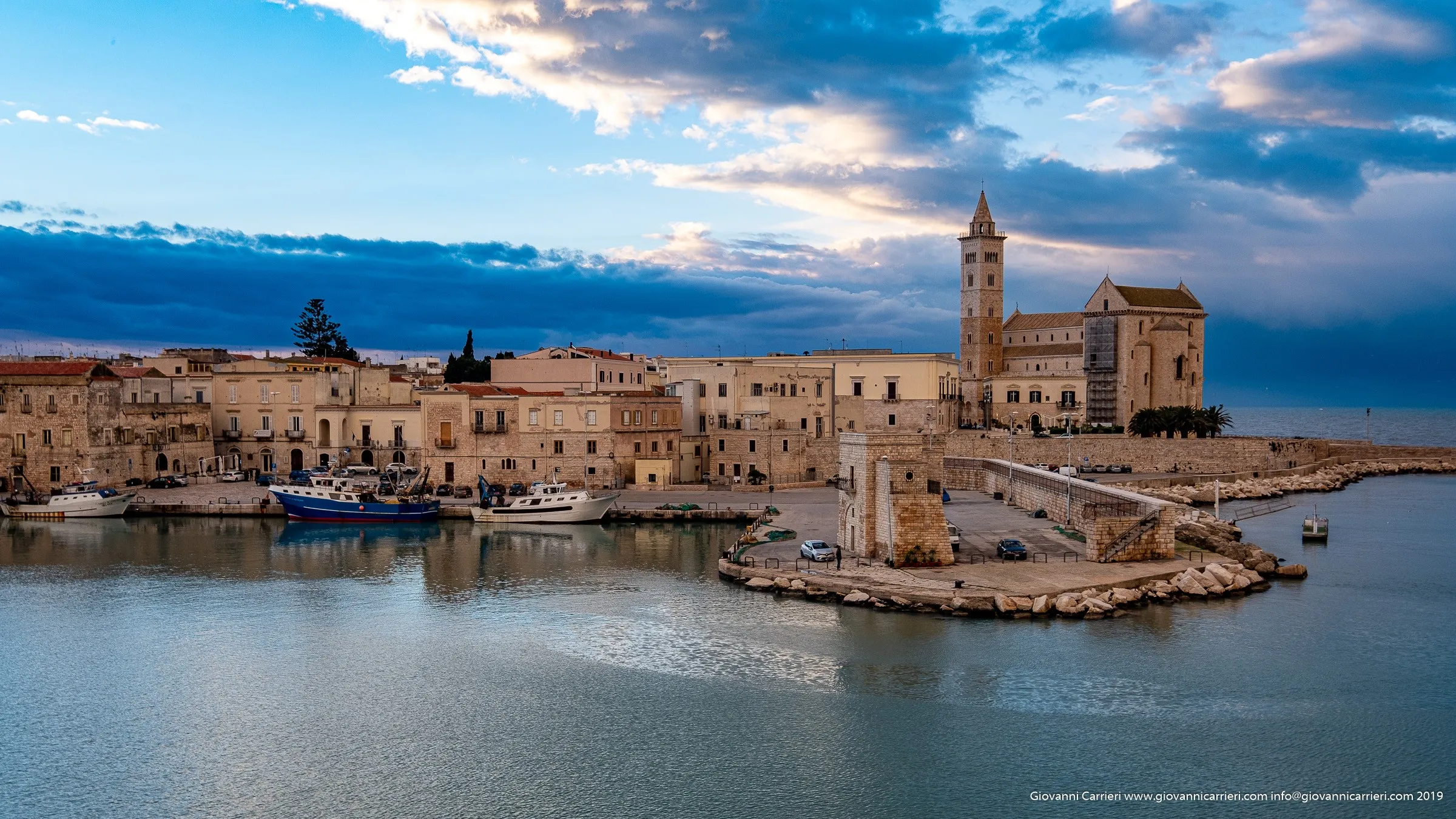 Overview of the historic center of Trani