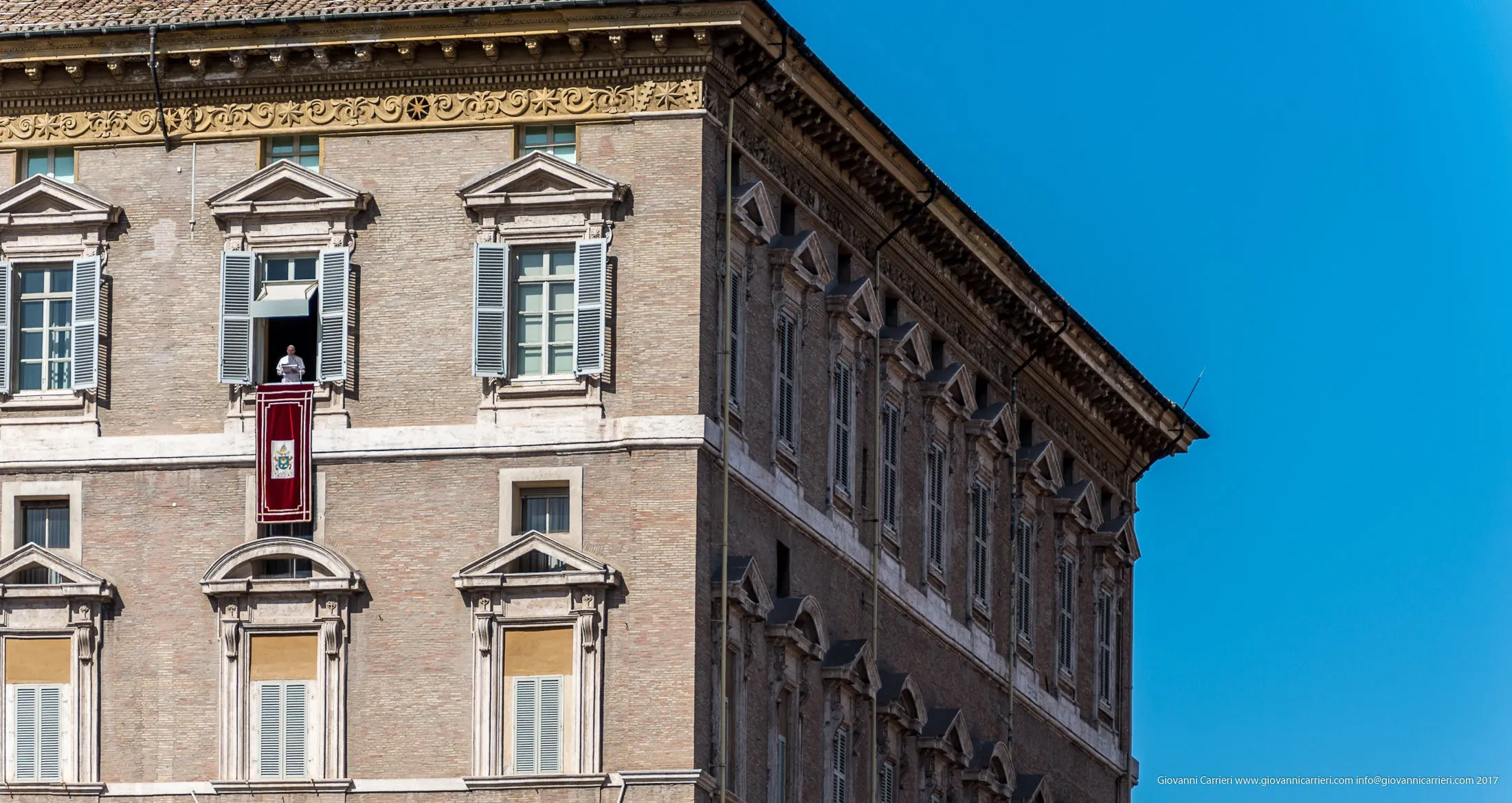 Papa Francesco durante L'Angelus del 26/02/2017 
