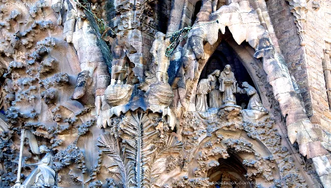 Sculture della Facciata della Nativita, Sagrada Familia