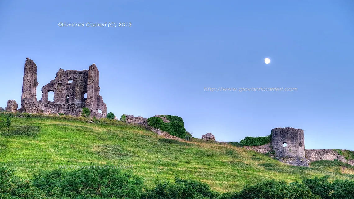 Le rovine del castello di Corfe