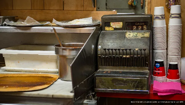 Luigi's Pizza Brooklyn: Autentica Pizzeria Italoamericana