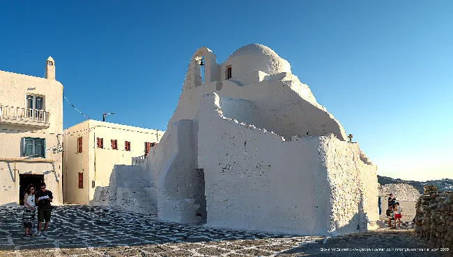 La chiesa di Panagias Paraportiani di Mykonos